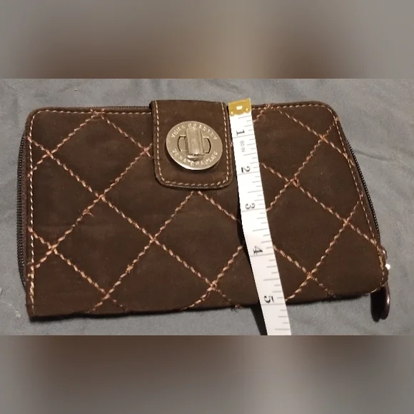 😎Vera Bradly Brown Quilted Women's Wallet - Picture 6 of 6